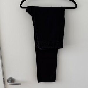 Men’s Black Everlane Slim Fit Chino Pants